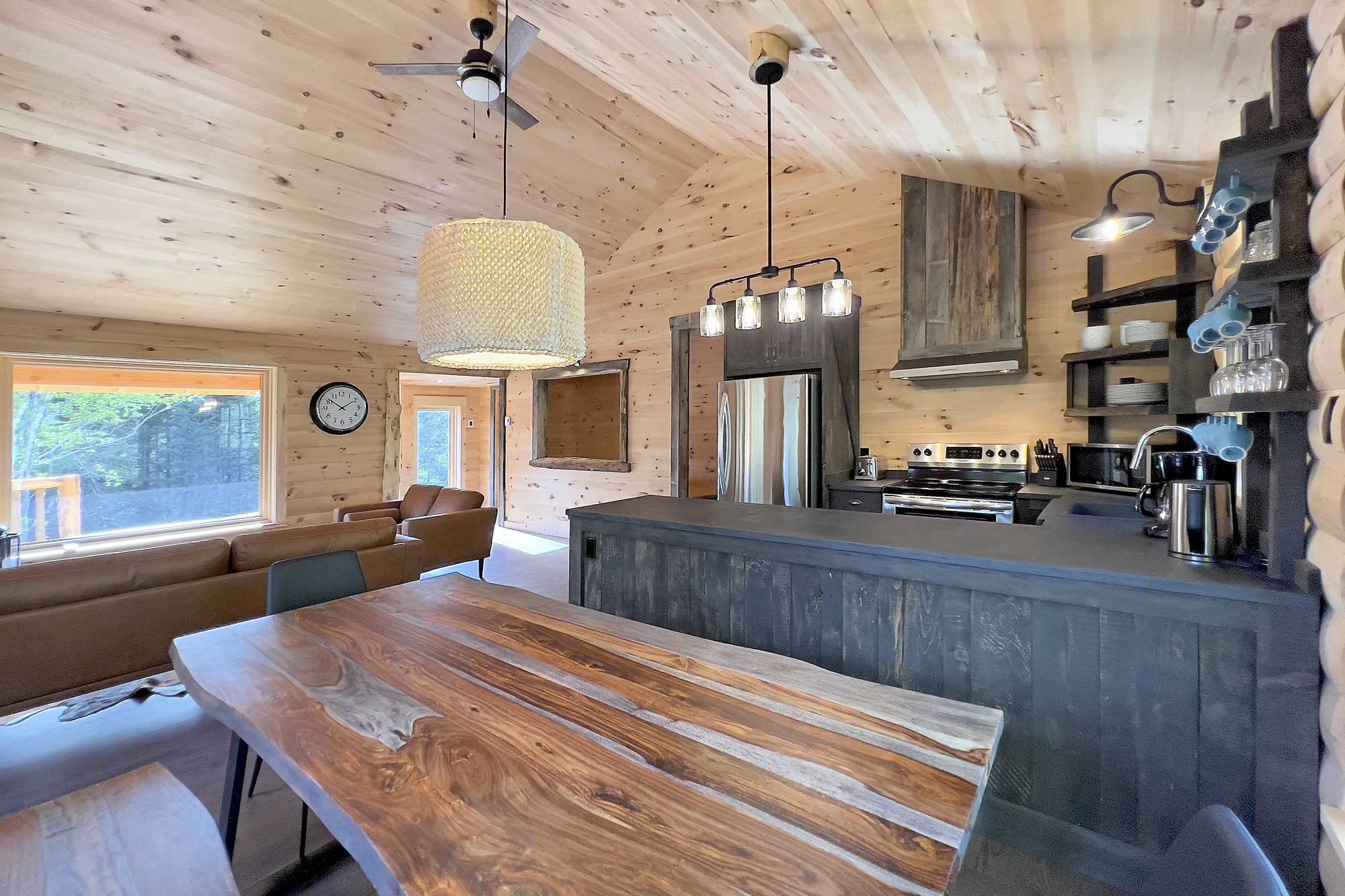 Chalet Apache