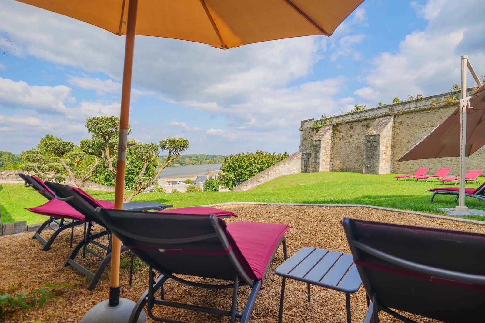 Chateau de Candes Full Estate