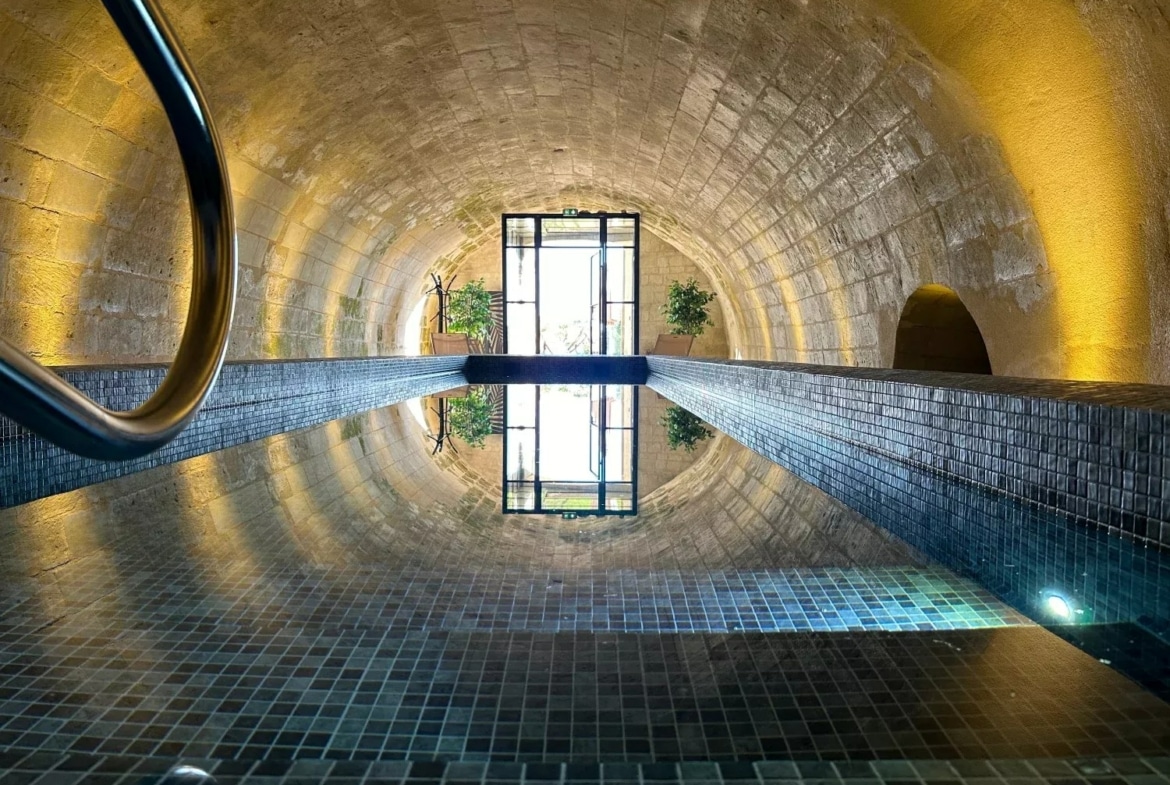 Chateau de Candes Full Estate